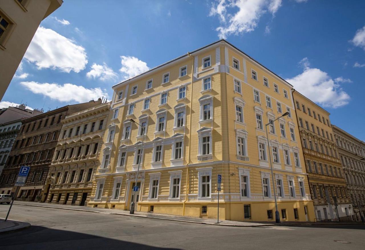 Nana Flat Lägenhet Prag Exteriör bild